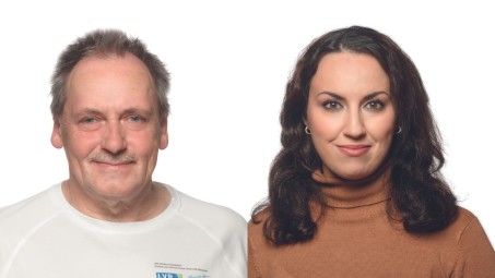 Die Portraits von Uwe Oster und Mariam Ballaali. Ein Mann mit kurzen grauen Haaren und eine Frau mit langen schwarzen Haaren.