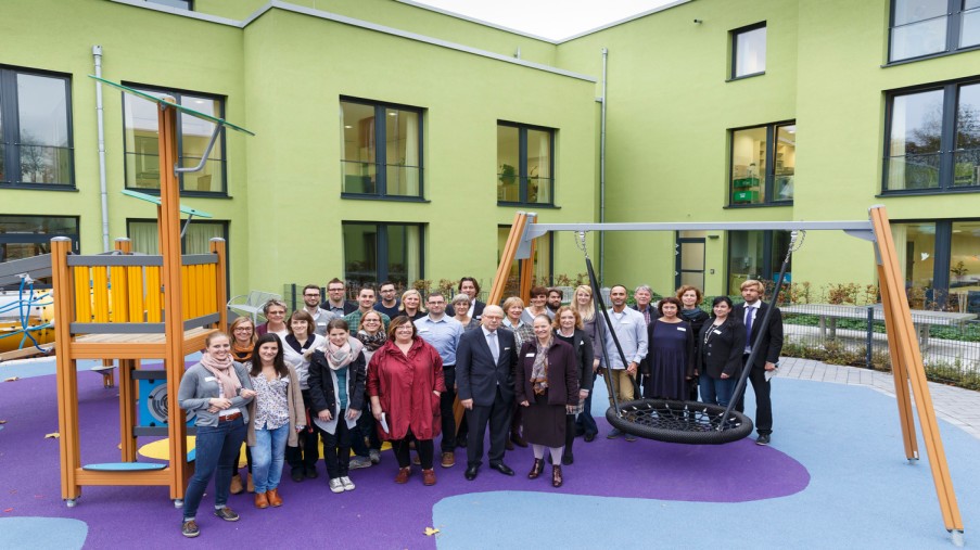 Das Team der Kinder- und Jugendpsychiatrie bei der Verabschiedung von Frau Dr. Strauer