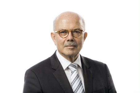Portraitfoto von Professor Wolfgang Gaebel